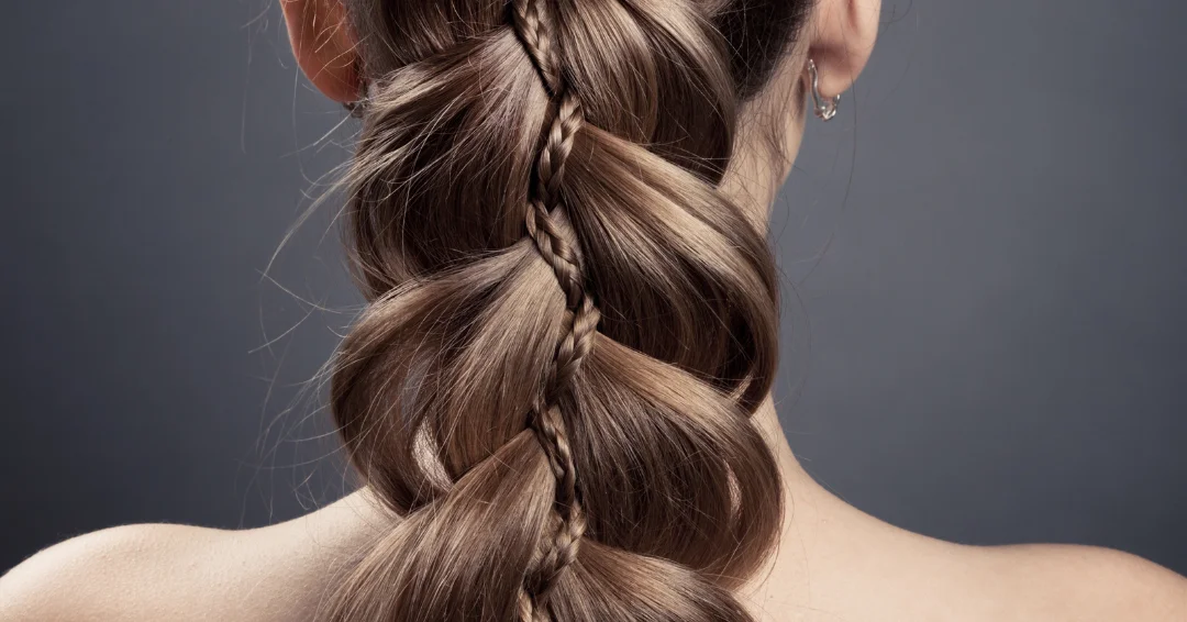 Verzorging Dik Haar: Leer de beste tips en technieken voor gezond, beheersbaar en glanzend dik haar. Van verzorgingsproducten tot stylingadvies.