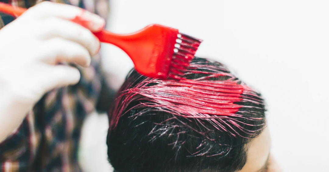 Verzorging Gekleurd Haar: Ontdek de beste tips en producten om gekleurd haar gezond, glanzend en levendig te houden zonder kleurvervaging.